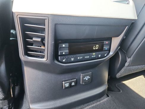 Used 2023 Toyota Sequoia Capstone AWD/4WD image 12