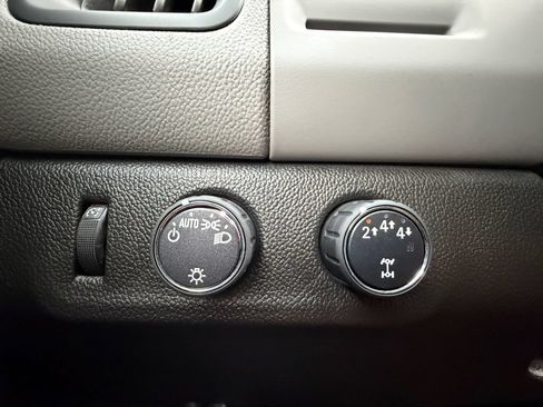 Used 2018 Chevrolet Colorado W/T w/ WT Convenience Package AWD/4WD image 21