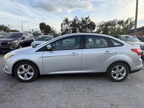Used 2014 Ford Focus SE image 4