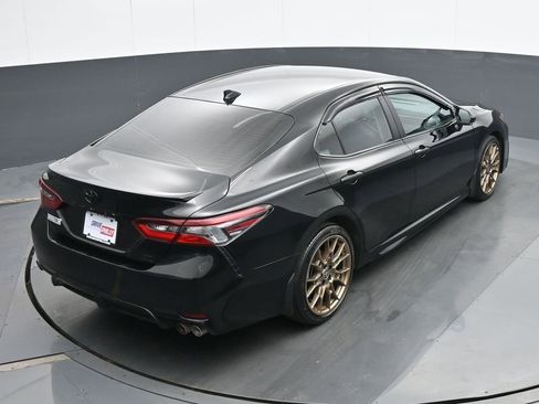 Used 2024 Toyota Camry SE w/ Convenience Package image 21