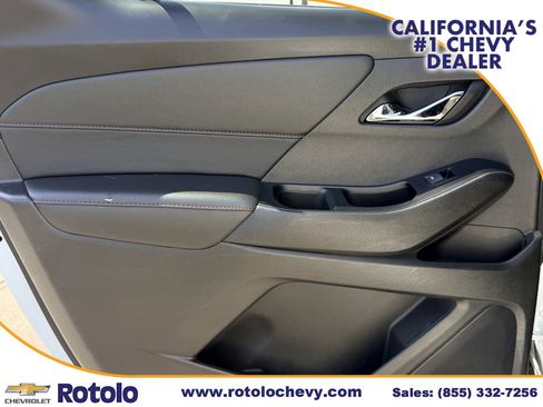 Used 2022 Chevrolet Traverse RS w/ LPO, Cargo Package FWD image 17