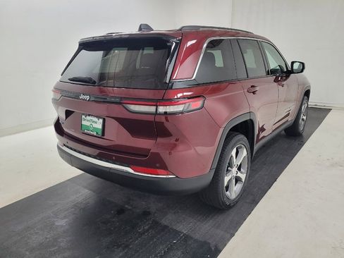 Used 2023 Jeep Grand Cherokee 4WD 4xe image 9