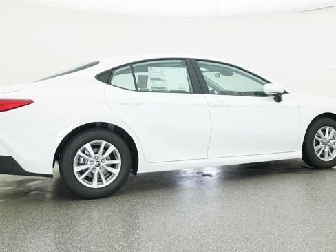 Used 2026 Toyota Camry LE FWD image 22
