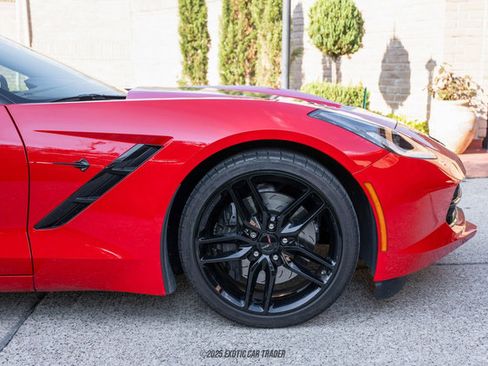 Used 2019 Chevrolet Corvette Stingray Coupe w/ Carbon Flash Badge Package image 11