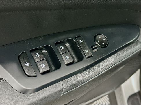 Used 2025 Kia Sportage LX image 15