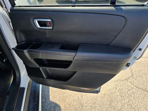 Used 2011 Honda Pilot Touring image 34