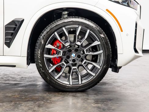 Used 2026 BMW X5 M60i AWD/4WD image 23