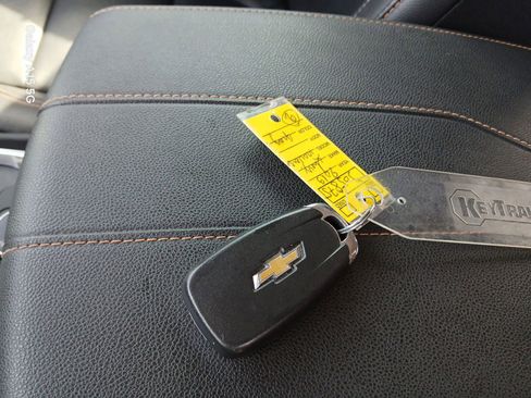 Used 2019 Chevrolet Traverse LT w/ LPO, Floor Liner Package image 9