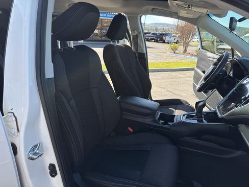 Used 2022 Subaru Outback Premium image 35