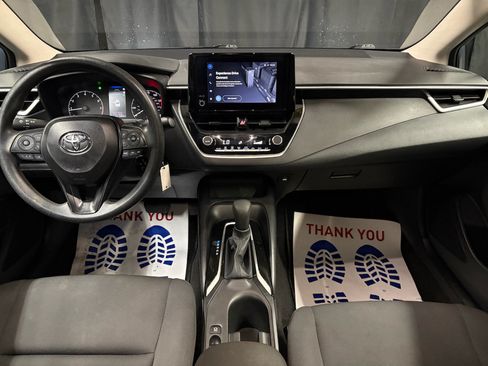 Used 2025 Toyota Corolla LE FWD image 14