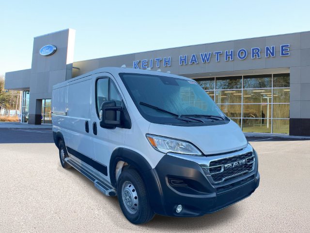 Used 2025 RAM ProMaster 2500 w/ U-Haul Equipment Group FWD image 1