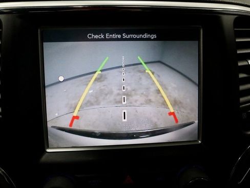 Used 2014 Jeep Grand Cherokee Summit image 2