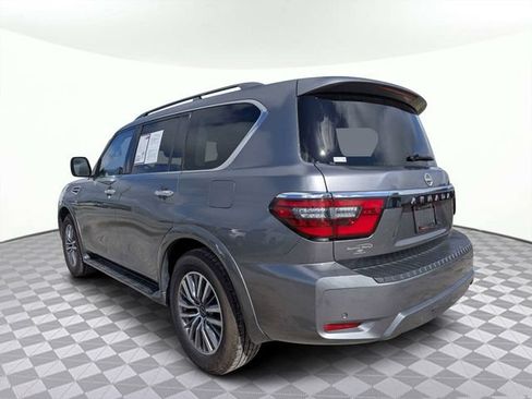 Used 2022 Nissan Armada SV w/ SV Appearance Package RWD image 5