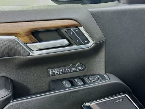 Used 2023 Chevrolet Silverado 1500 High Country w/ High Country Premium Package image 18