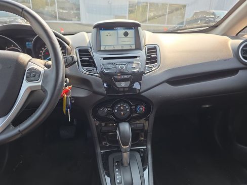 Used 2016 Ford Fiesta SE w/ Equipment Group 201A FWD image 19