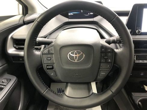 Used 2023 Toyota Prius LE FWD image 16