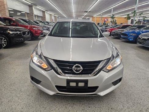 Used 2018 Nissan Altima 2.5 S w/ S Convenience Package image 2