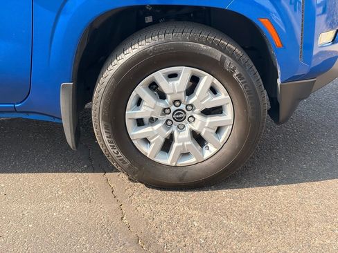 Certified 2024 Nissan Frontier SV w/ SV Convenience Package RWD image 10