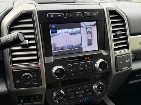 Used 2021 Ford F250 Platinum w/ FX4 Off-Road Package image 22