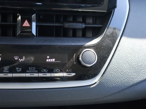 Used 2024 Toyota Corolla LE image 24