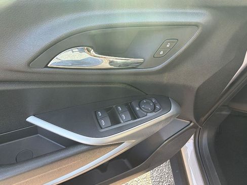 New 2026 Chevrolet Trax RS FWD image 13