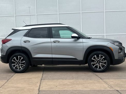 Used 2023 Chevrolet TrailBlazer ACTIV FWD image 3