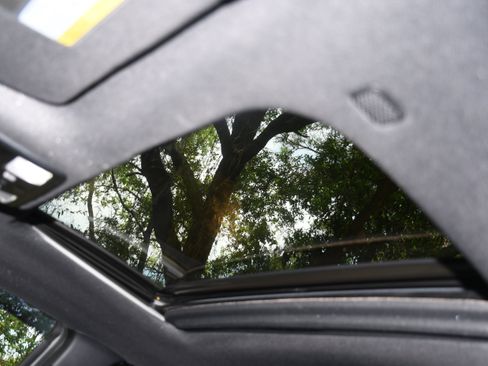 Certified 2022 Toyota Tacoma TRD Sport w/ TRD Premium Sport Package AWD/4WD image 11