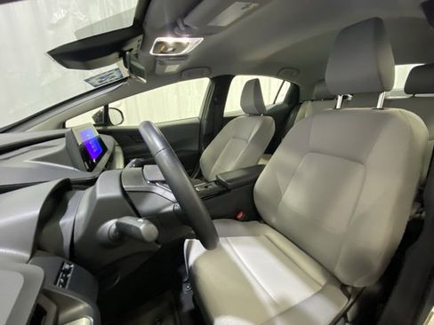 Certified 2024 Toyota Prius LE image 10