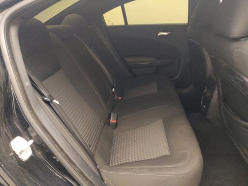 Used 2019 Dodge Charger R/T w/ Blacktop Package image 19