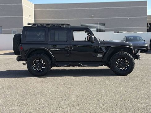 Used 2023 Jeep Wrangler Sahara w/ Cold Weather Group AWD/4WD image 27