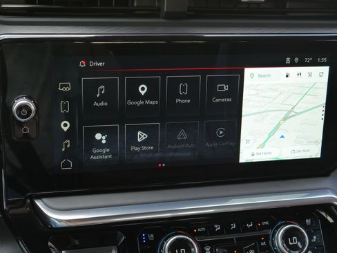 Used 2025 GMC Sierra 2500 Denali Ultimate w/ Max Trailering Package AWD/4WD image 10