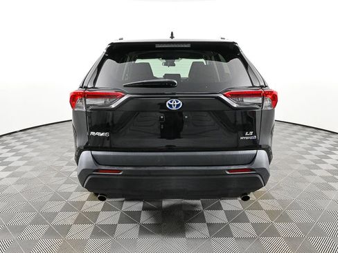Used 2022 Toyota RAV4 LE image 27