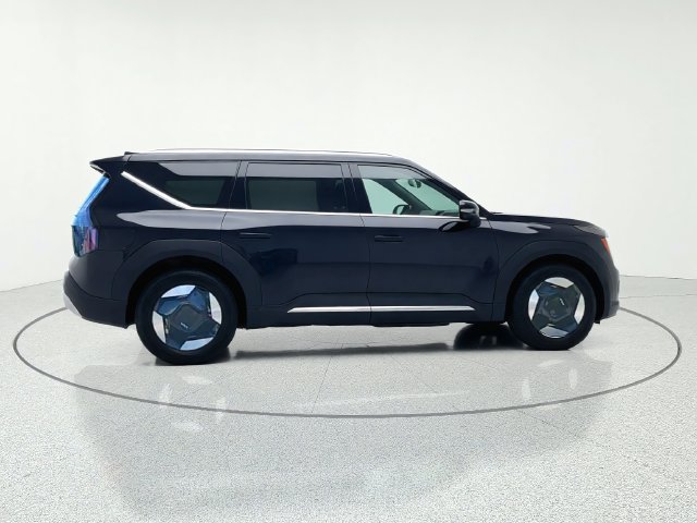Certified 2026 Kia EV9 Wind AWD/4WD image 6