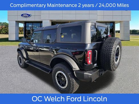 New 2026 Ford Bronco Outer Banks w/ Sasquatch Package AWD/4WD image 3