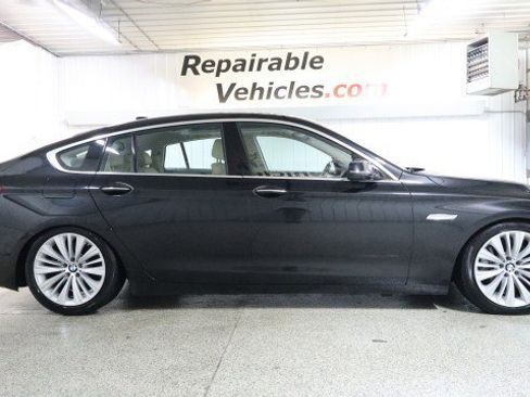 Used 2017 BMW 550i Gran Turismo xDrive image 4