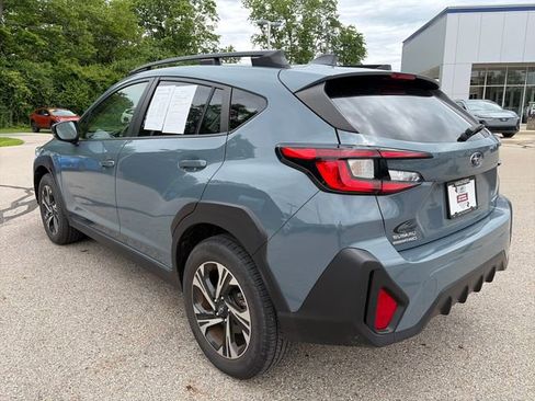 Used 2024 Subaru Crosstrek 2.0i Premium AWD/4WD image 5