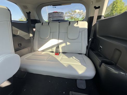 New 2026 Ford Explorer Platinum AWD/4WD image 34
