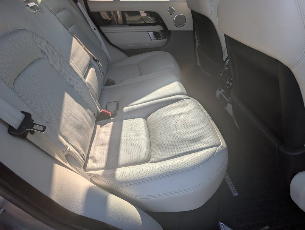 Used 2020 Land Rover Range Rover HSE AWD/4WD image 3