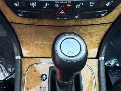 Used 2008 Mercedes-Benz E 63 AMG 4dr Sdn 6.3L AMG RWD image 35