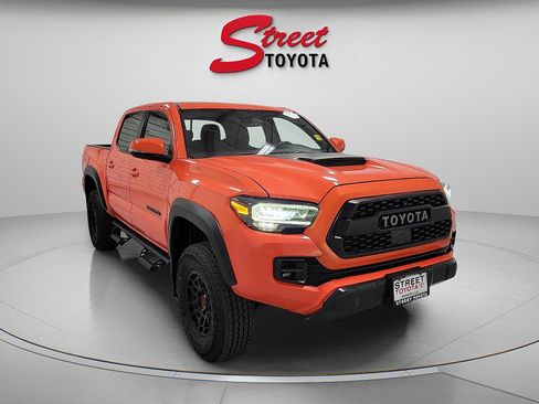 Certified 2023 Toyota Tacoma TRD Pro AWD/4WD image 5