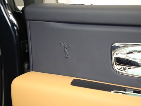 New 2026 Rolls-Royce Cullinan image 32