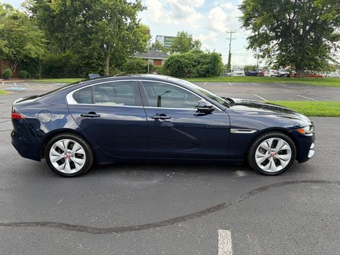 Used 2020 Jaguar XE S RWD image 4