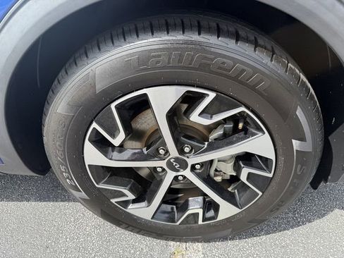 Used 2023 Kia Sportage EX FWD image 42