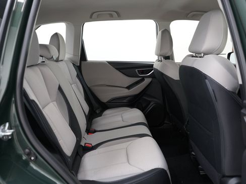 Used 2023 Subaru Forester AWD/4WD image 12