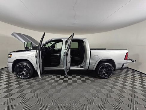 New 2026 RAM 1500 Big Horn AWD/4WD image 17