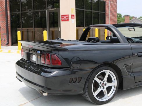 Used 1997 Ford Mustang GT RWD image 34