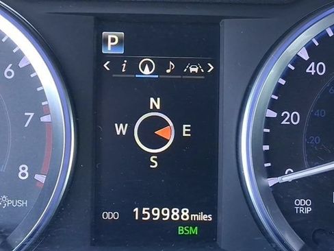 Used 2018 Toyota Highlander Limited AWD/4WD image 25