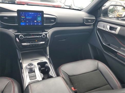 Used 2022 Ford Explorer ST-Line w/ Class IV Trailer Tow Package image 14