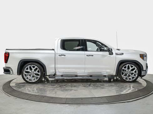 Used 2019 GMC Sierra 1500 SLT w/ SLT Premium Plus Package image 9