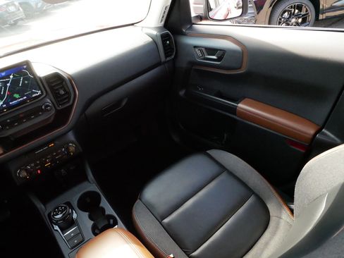 Used 2023 Ford Bronco Sport Outer Banks w/ Tech Package image 11